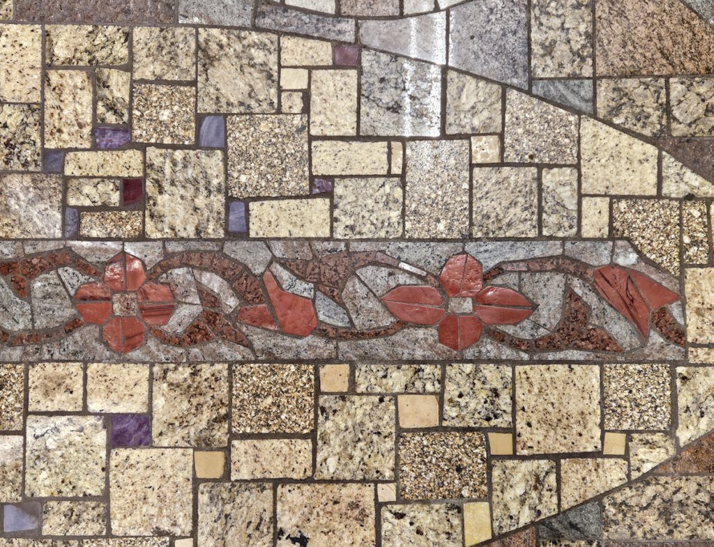 Haderner Stern: Bodenmosaik von Ricarda Dietz