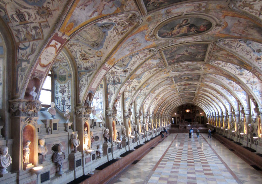 Antiquarium der Münchner Residenz