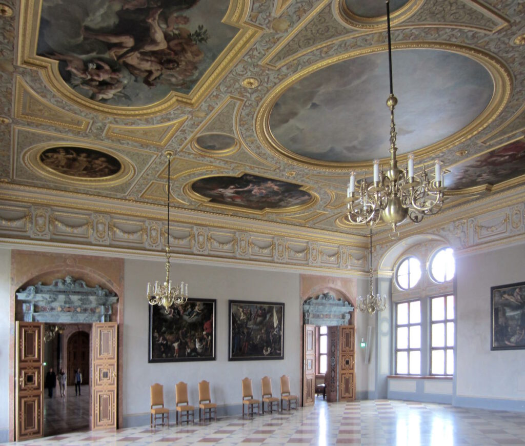 Residenz-Museum: Kaisersaal