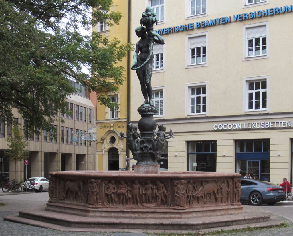 Fortunabrunnen am Isartorplatz