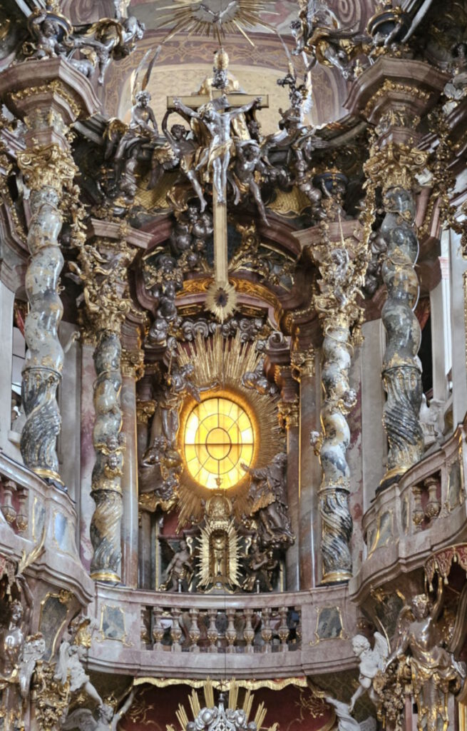 Asamkirche: Hauptaltar