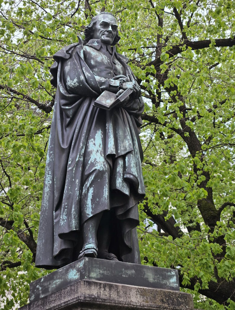 Promenadeplatz München: Denkmal für Christoph Willibald von Gluck