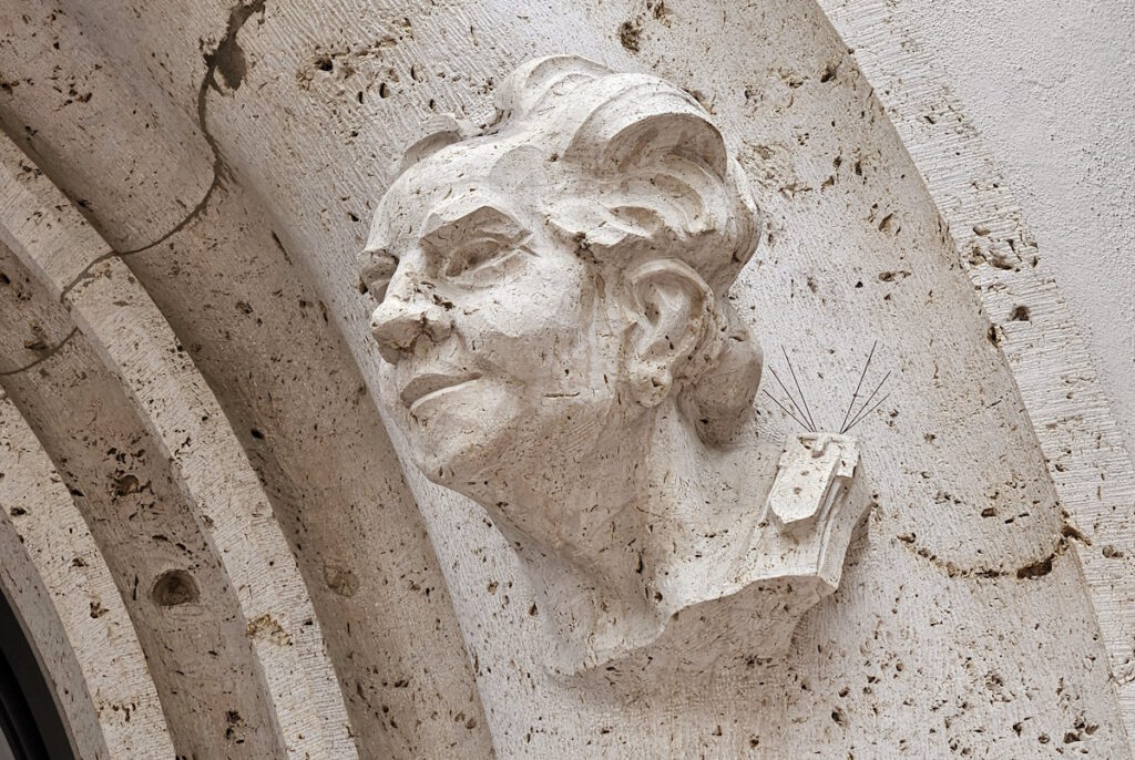 München, Liebfrauenstraße 1