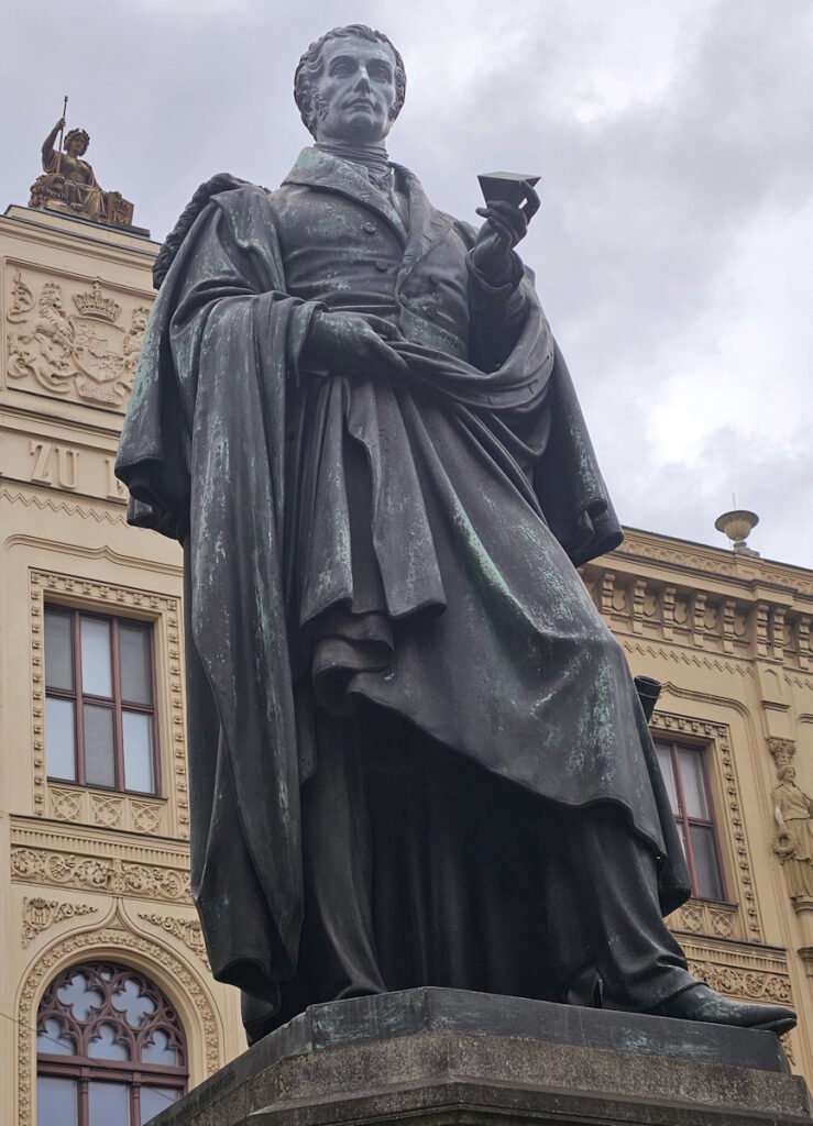 Johann von Halbig: Denkmal für Joseph von Fraunhofer