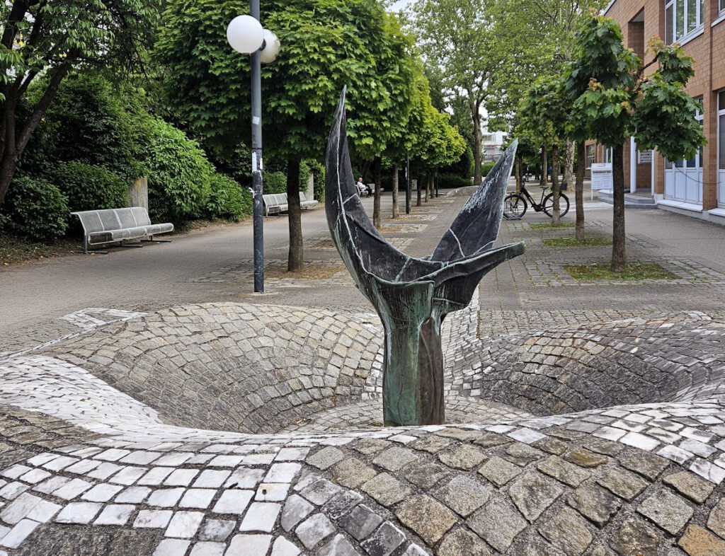 Brunnen im Arabellapark