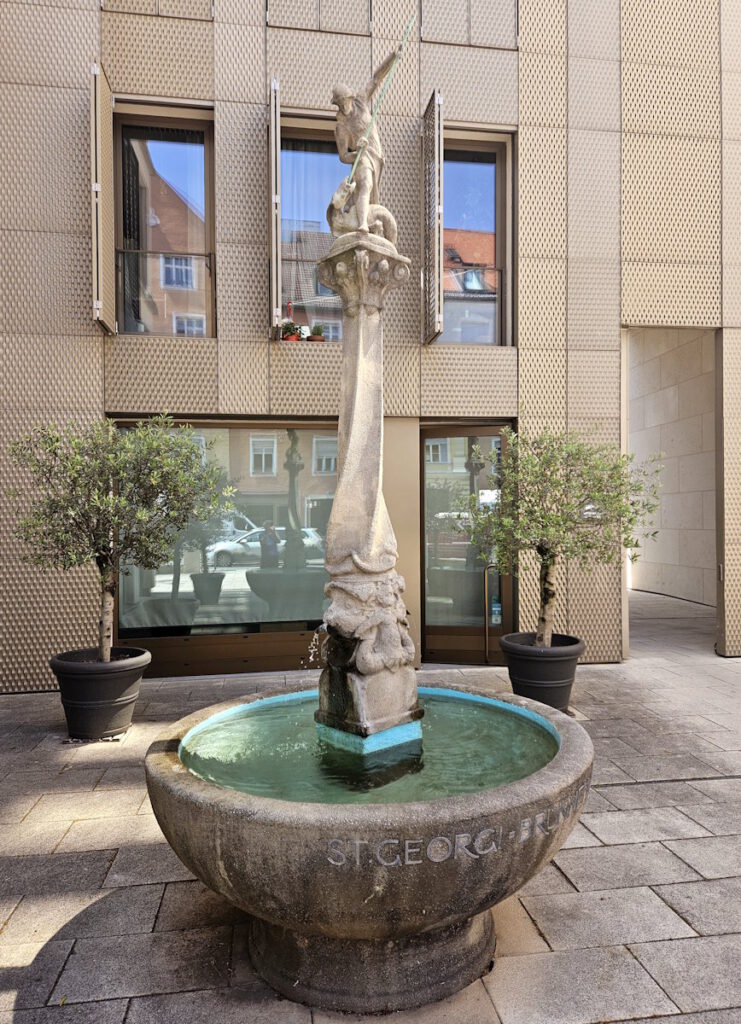 Heinrich Düll und Georg Pezold: St.-Georgi-Brunnen