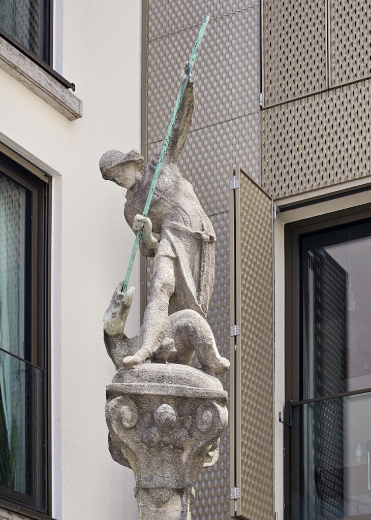 Heinrich Düll und Georg Pezold: St.-Georgi-Brunnen