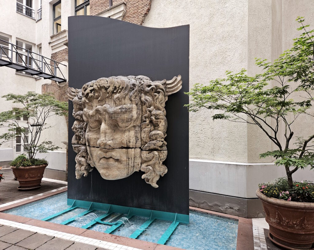 Gorgonen-Brunnen Sendlinger Straße München