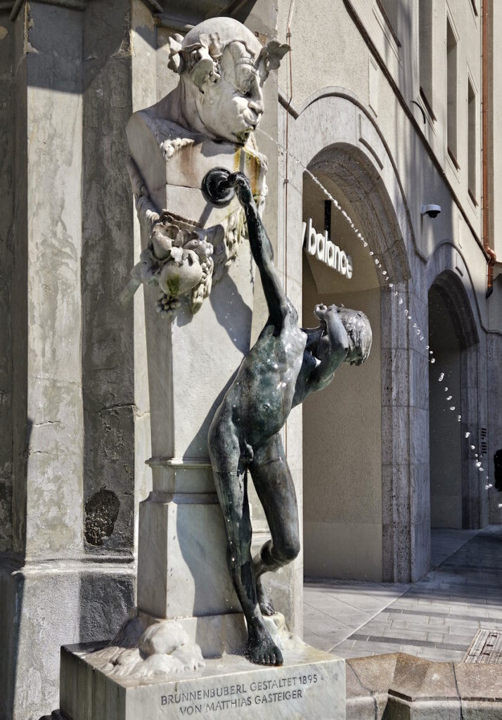 Karlstor: Brunnenbuberl