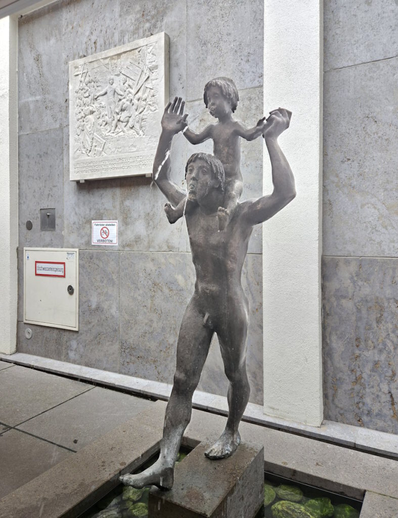 Franz Mikorey Vater-Sohn-Brunnen