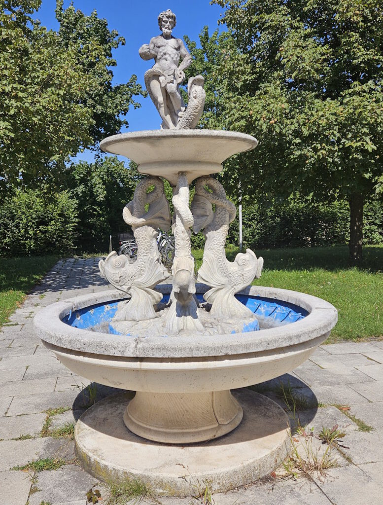 Neptunbrunnen Lüderitzstraße
