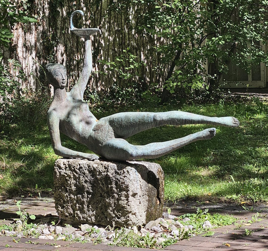 Josef Fromm Quellennymphe Brunnen