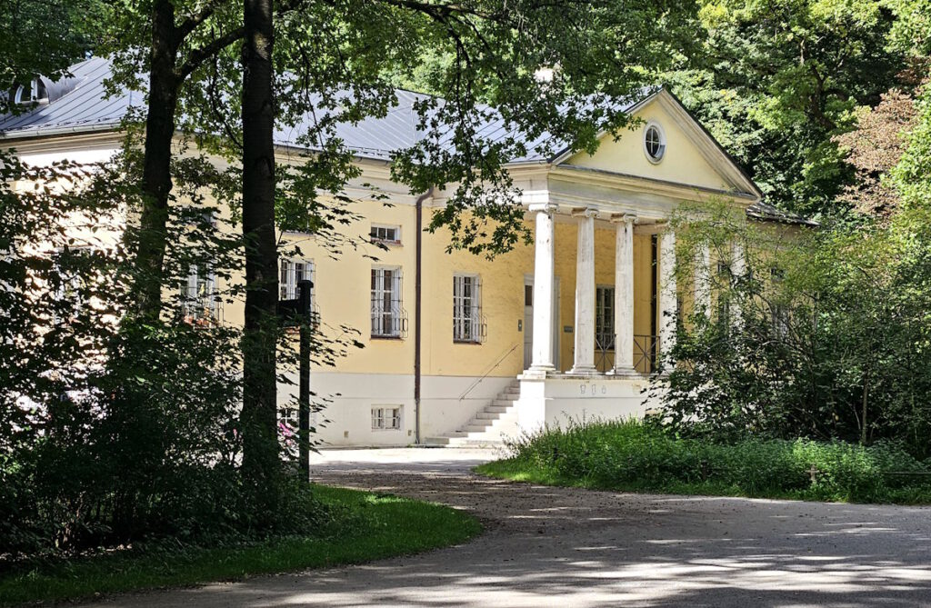 Rumfordschlössl im Englischen Garten München