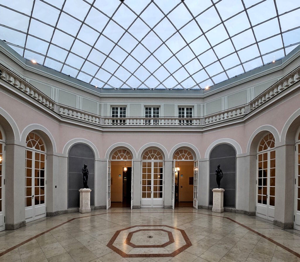 Cuvilliés-Theater: Comité-Hof