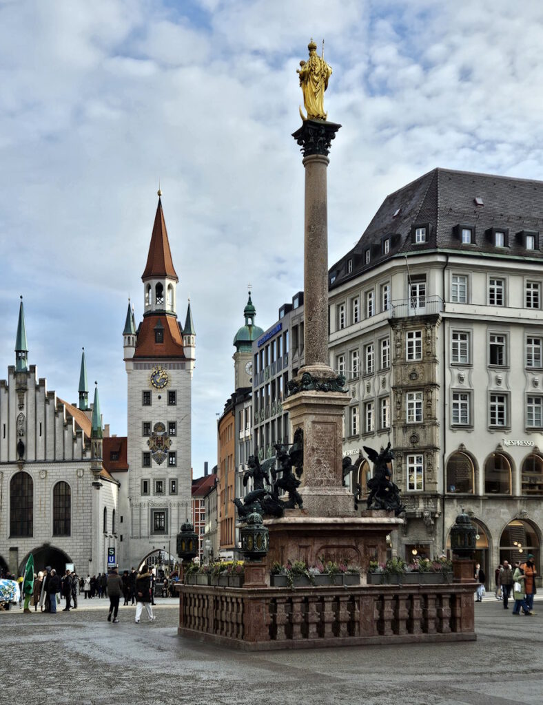 Marienplatz Mariensäule Altes Rathaus