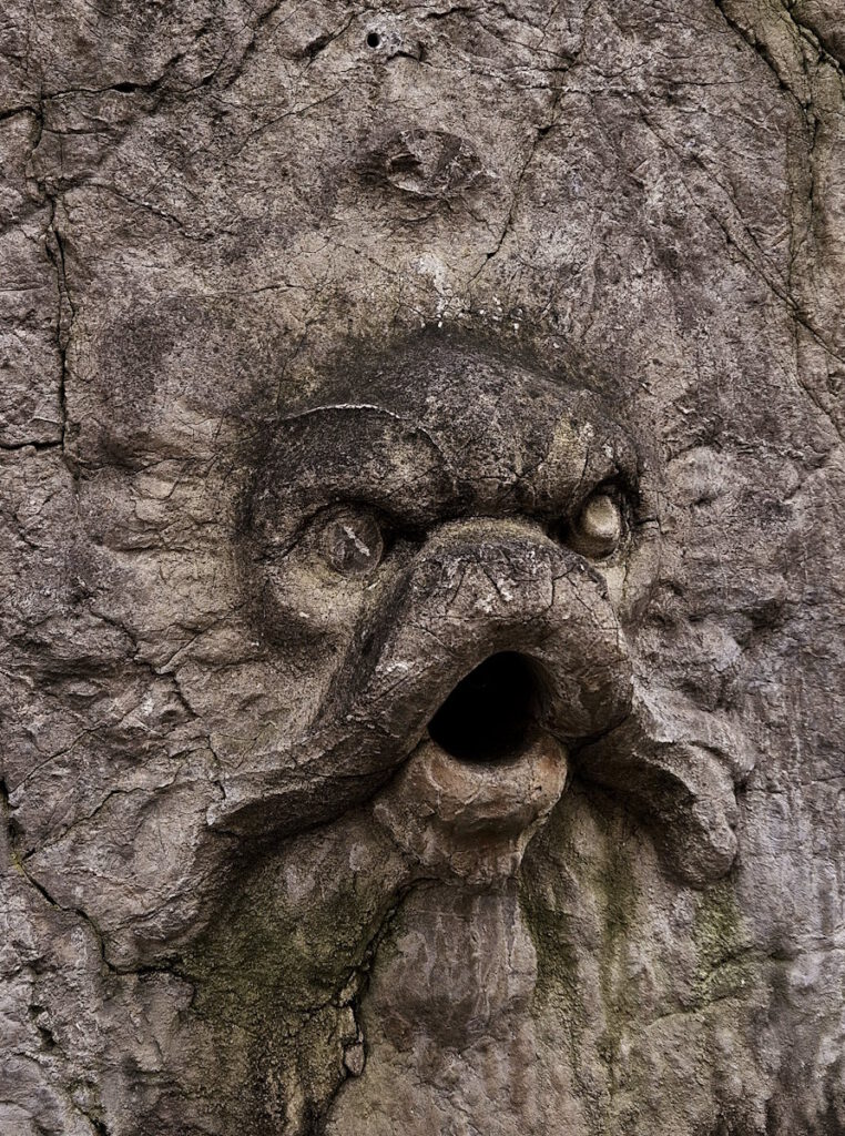 Löwenbrunnen Felsenbrunnen am Marstallplatz München