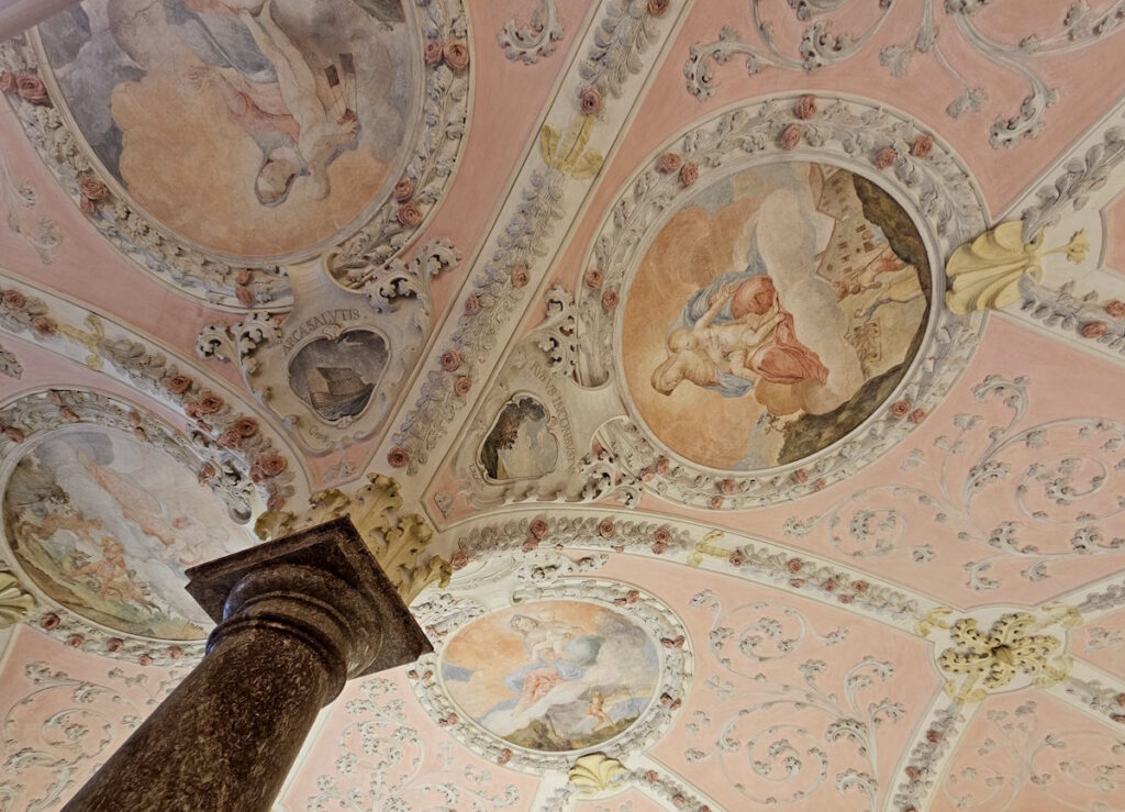 Lesesaal der Diözesanbibliothek des Erzbistums München und Freising