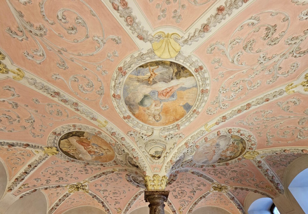 Lesesaal der Diözesanbibliothek des Erzbistums München und Freising