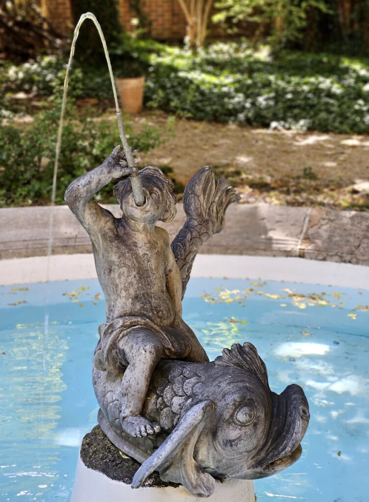 Roman Anton Boos Brunnenfigur Radspielerhaus