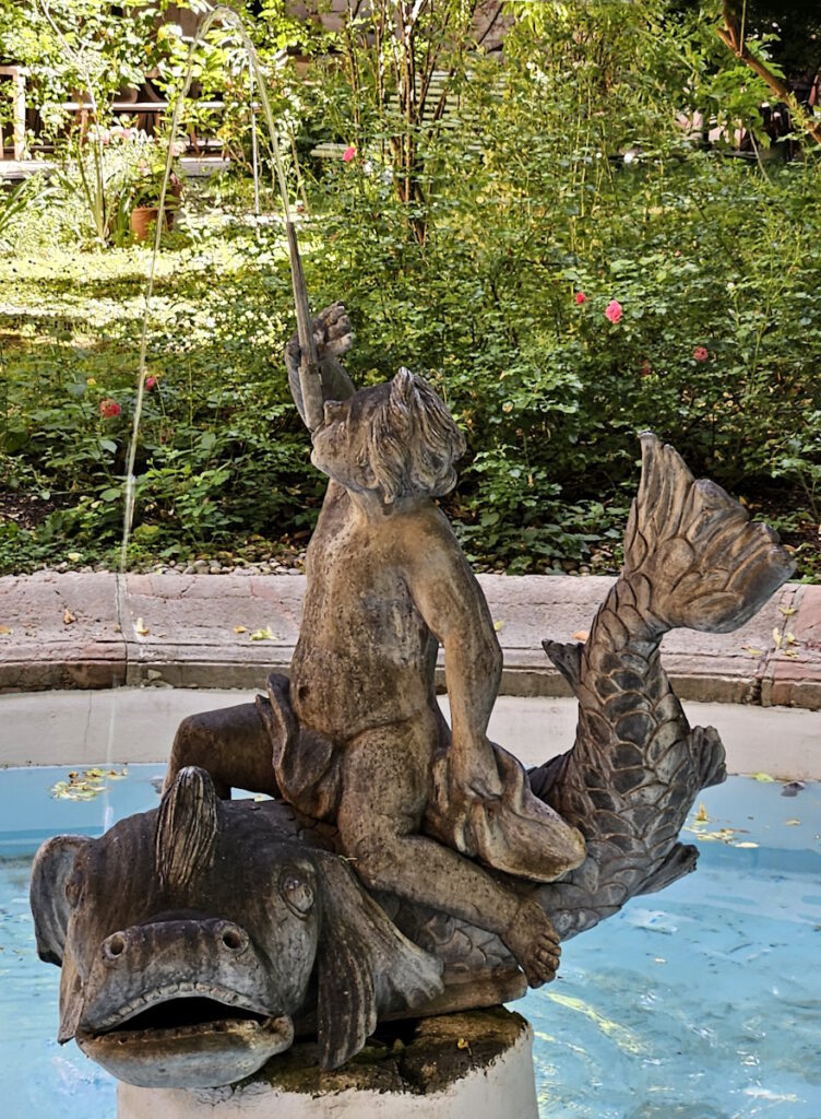 Roman Anton Boos Brunnenfigur Radspielerhaus