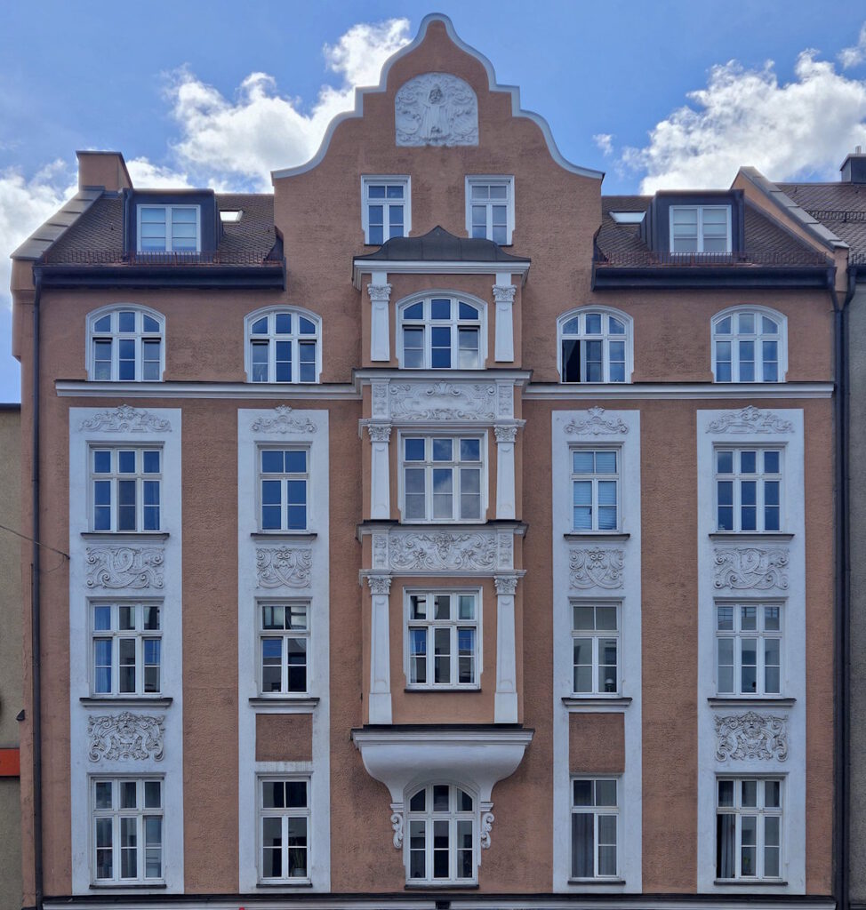 Rosenheimer Straße 44