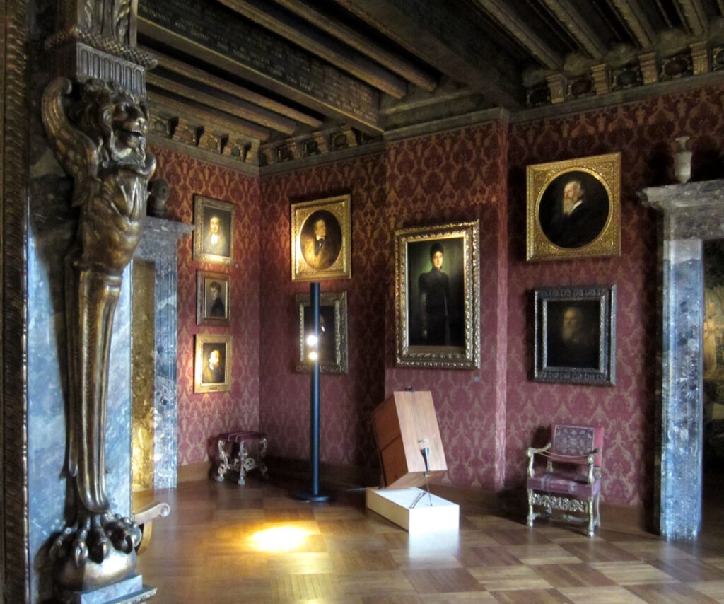 Lenbachhaus historische Räume