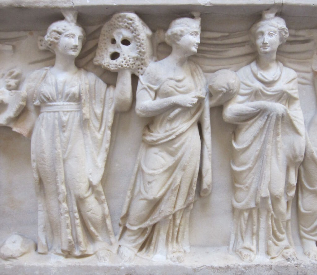 Glyptothek: Saal des Apollon CLICK REFRESH