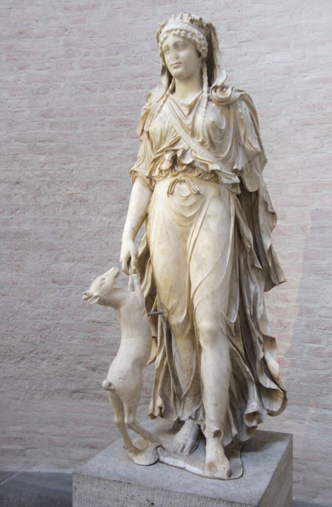 Glyptothek: Saal des Apollon CLICK REFRESH