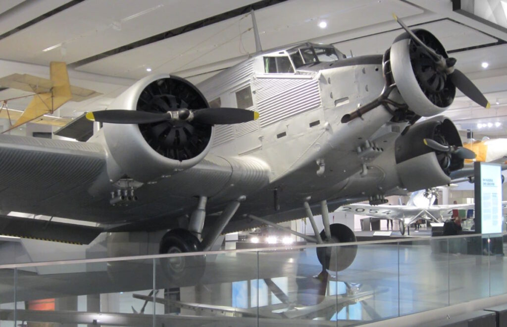 Junkers Ju 52 im Deutschen Museum CLICK REFRESH