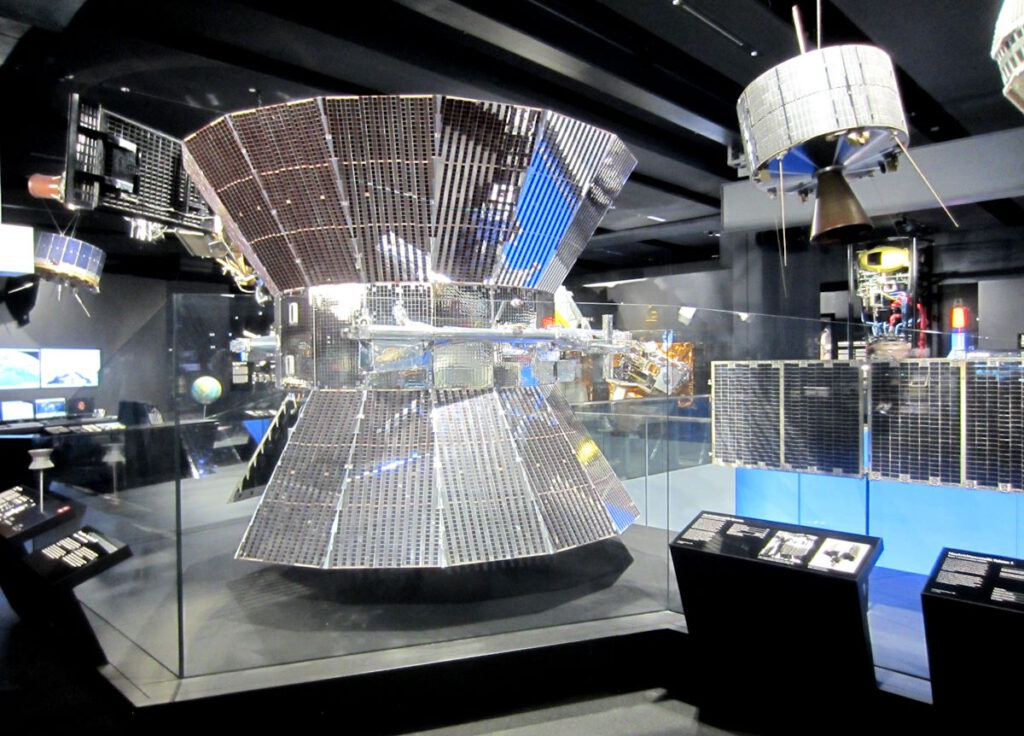 Deutsches Museum: Helios-Sonde CLICK REFRESH