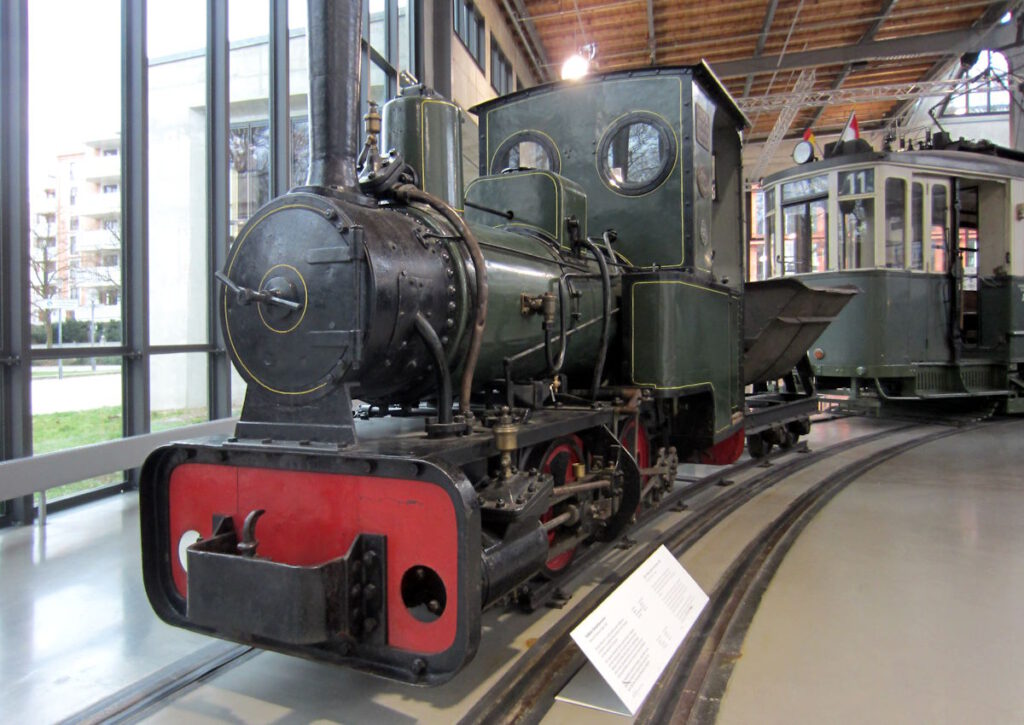 Deutsches Museum Verkehrszentrum CLICK REFRESH