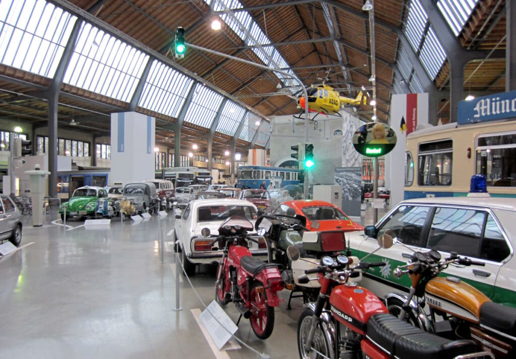 Deutsches Museum Verkehrszentrum CLICK REFRESH