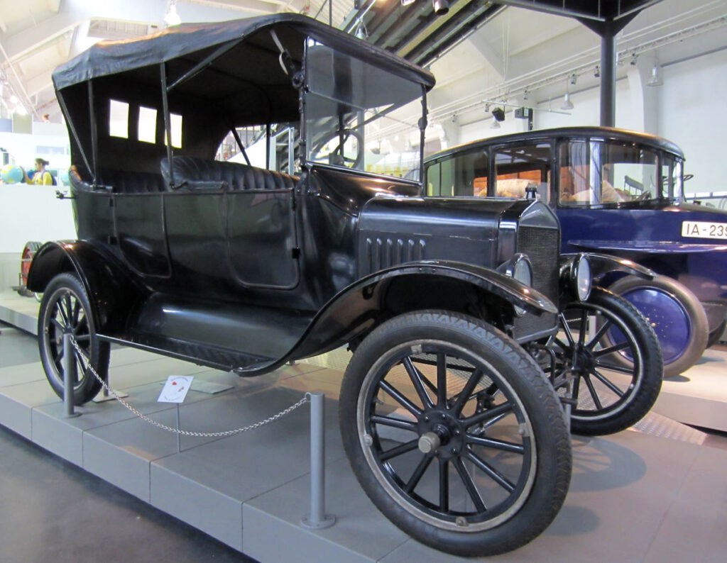Ford Model T CLICK REFRESH