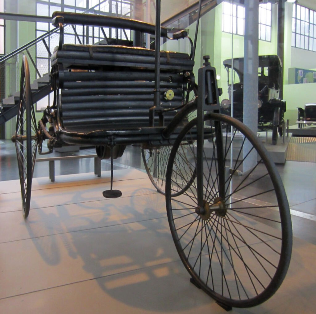 Benz Patent-Motorwagen CLICK REFRESH
