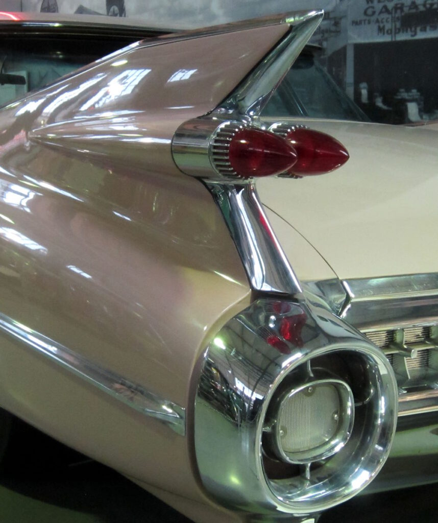 Cadillac CLICK REFRESH