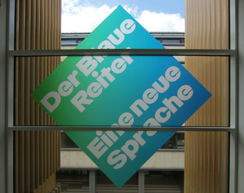 Städtische Galerie im Lenbachhaus CLICK REFRESH