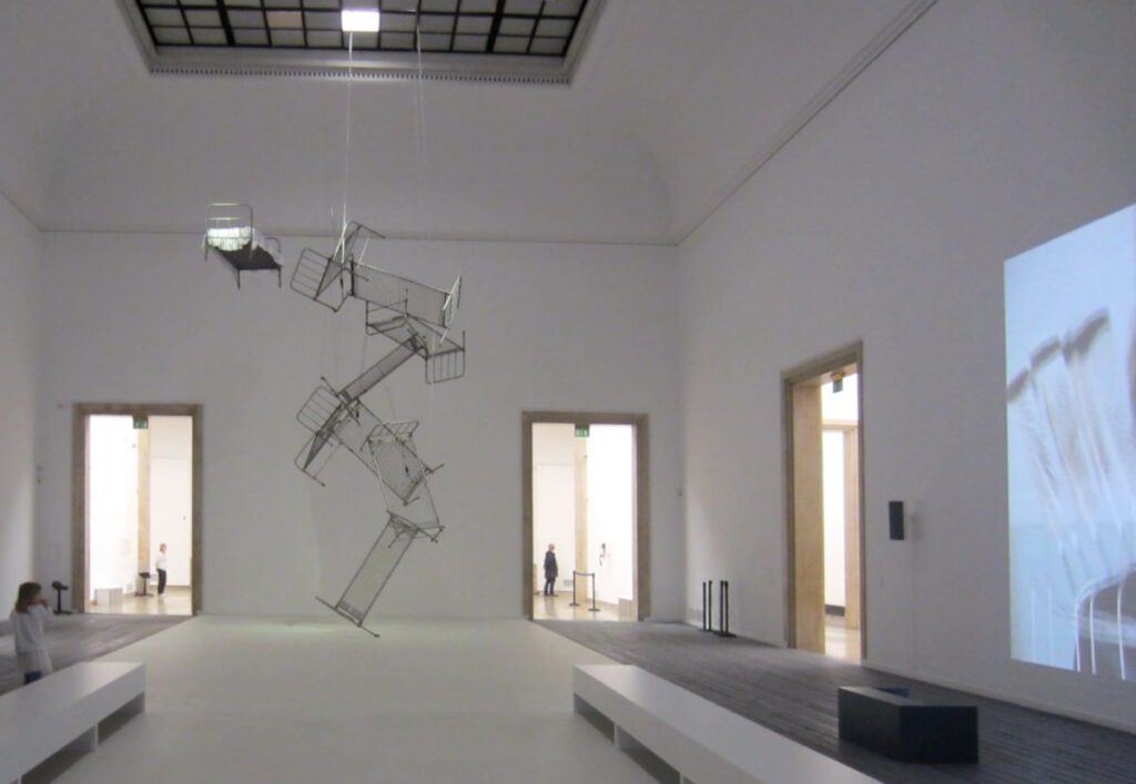 Rebecca Horn im Haus der Kunst PRESS REFRESH