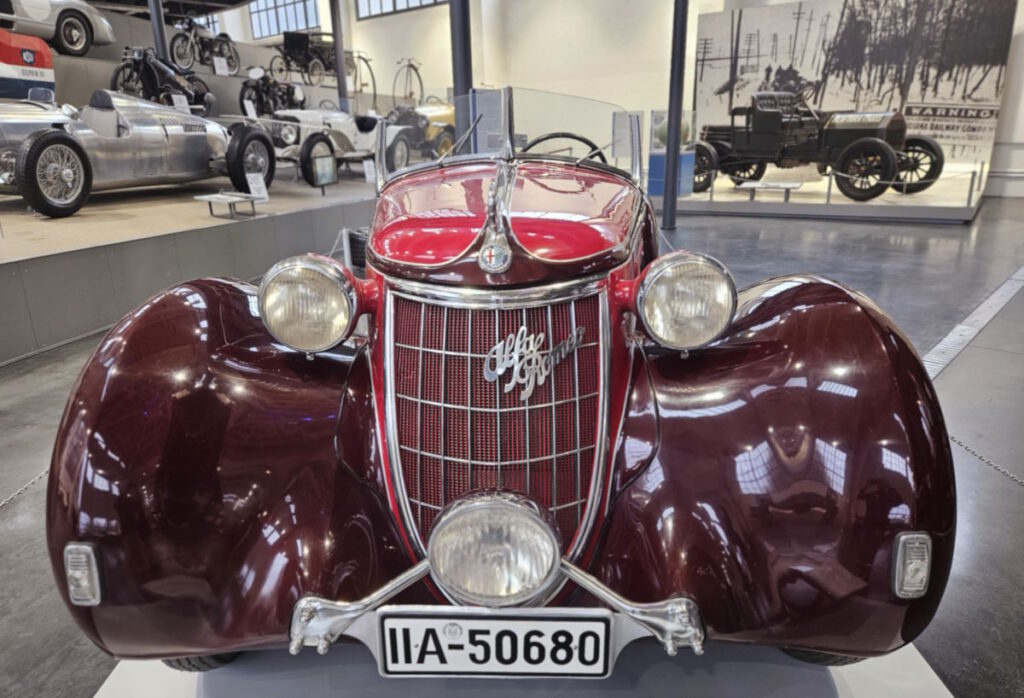 Alfa Romeo CLICK REFRESH