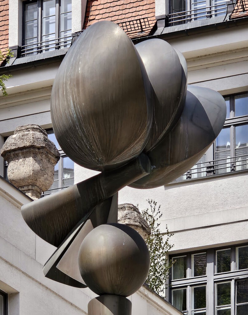 Fritz Koenig: Große Flora V