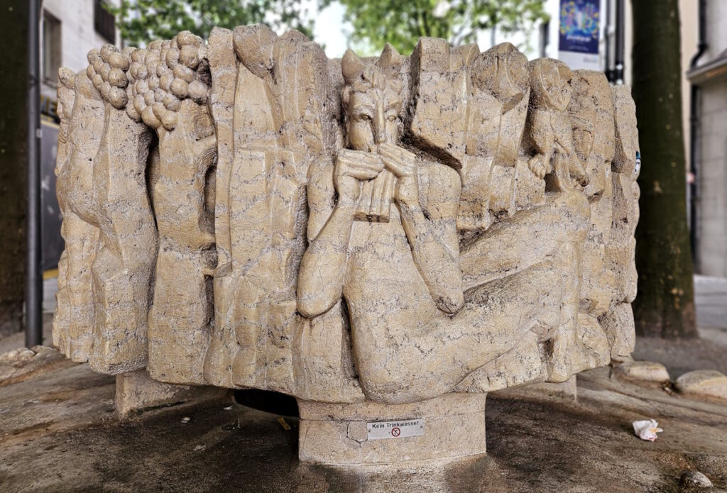 Myrtenbrunnen in der Schützenstraße 