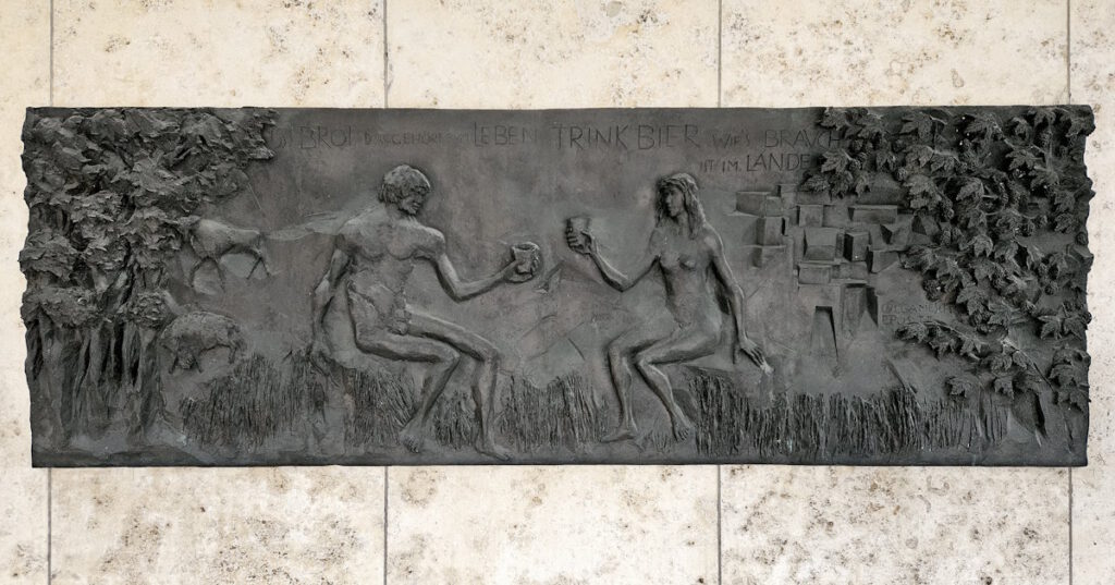 Relief am Brauerhaus: Gilgamesch-Epos