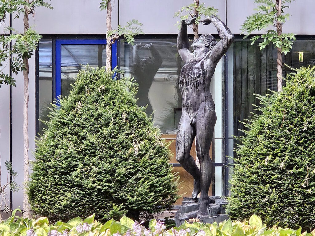 Toni Brüchert: Adam