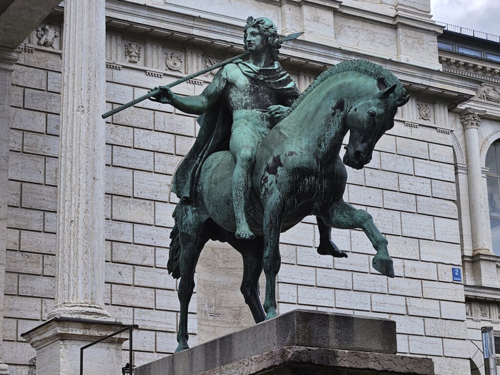 Castor und Pollux vor der Akademie