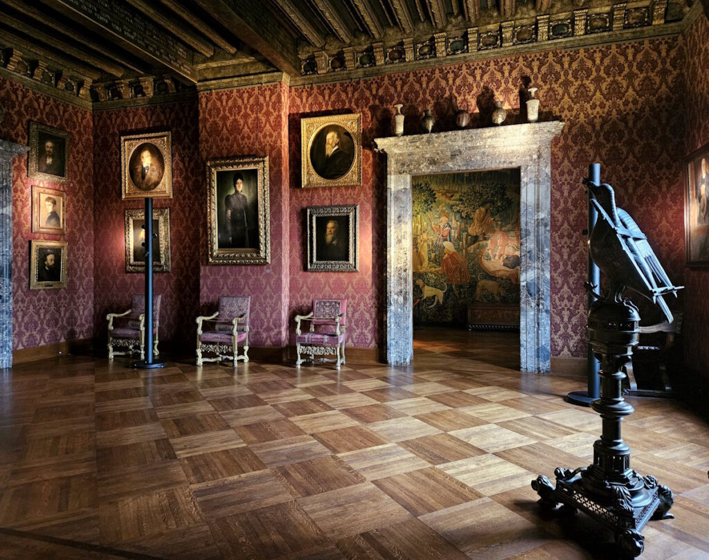 Lenbachhaus historische Räume
