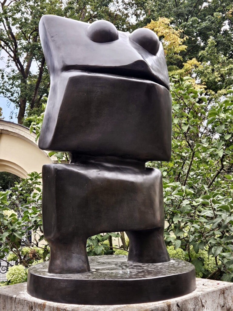 Max Ernst der Frosch