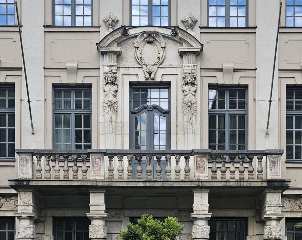 Emanuel von Seidl Brienner Straße 28