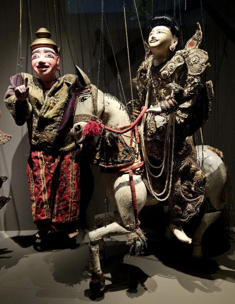 Birmanische Marionetten