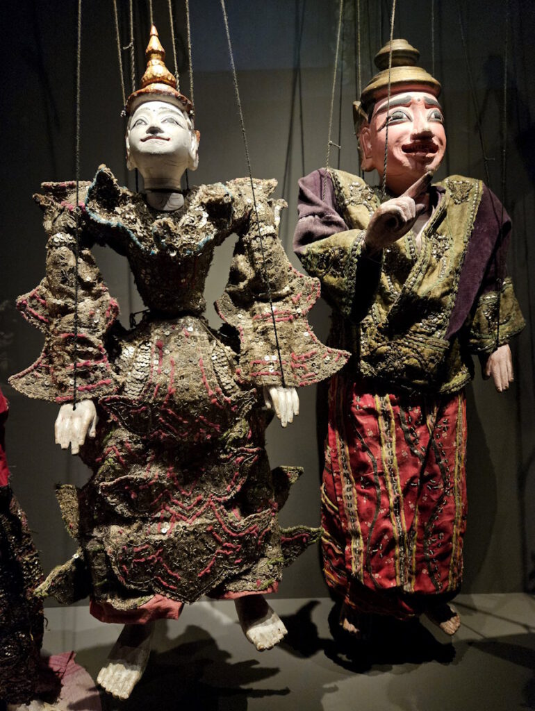 Birmanische Marionetten