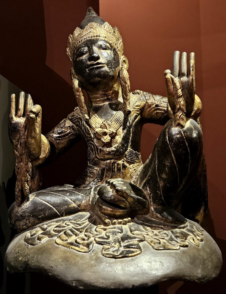 Exponate aus Myonhaung