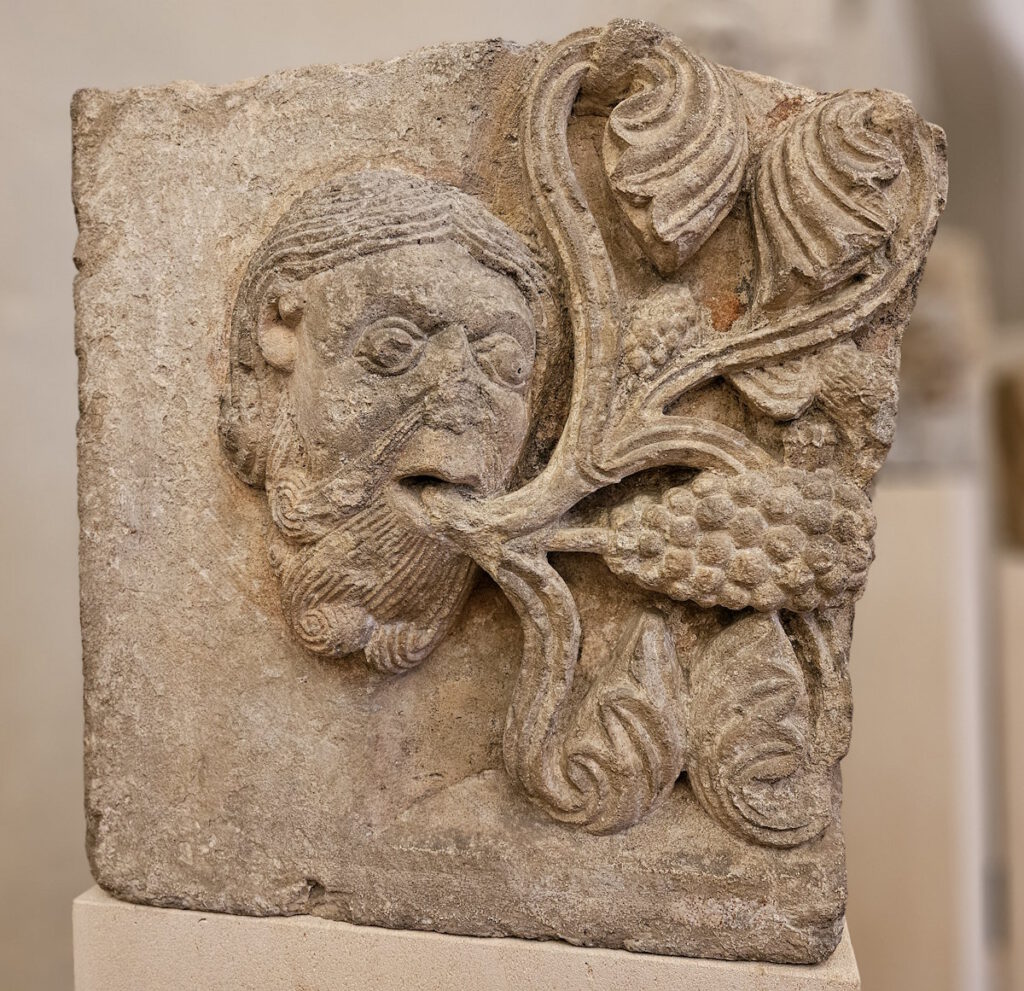 Fragment aus Bogenlaibung